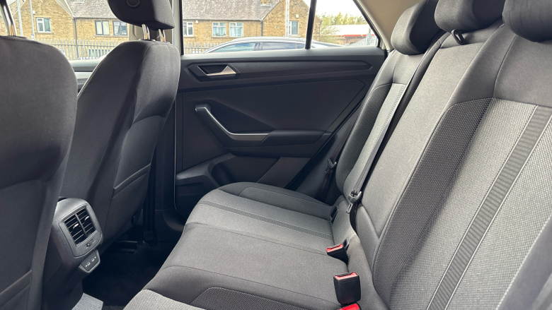 Volkswagen T-Roc 1.0 TSI Life 5dr Petrol Hatchback